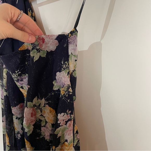 Gibson Look Navy Floral One Shoulder / Sleeve Chiffon Smocked Cuff Top - Picture 9 of 9